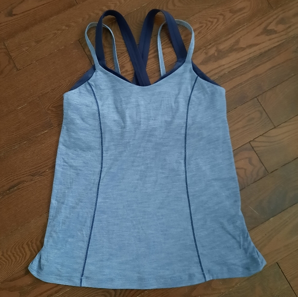 Lululemon Run For Gold Tank, Size 10 - Picture 4 of 11